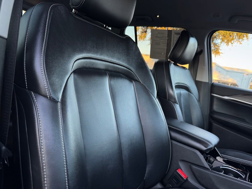 Used 2022 Jeep Grand Cherokee Limited w/ Trailer Tow Prep Group (B) image 31