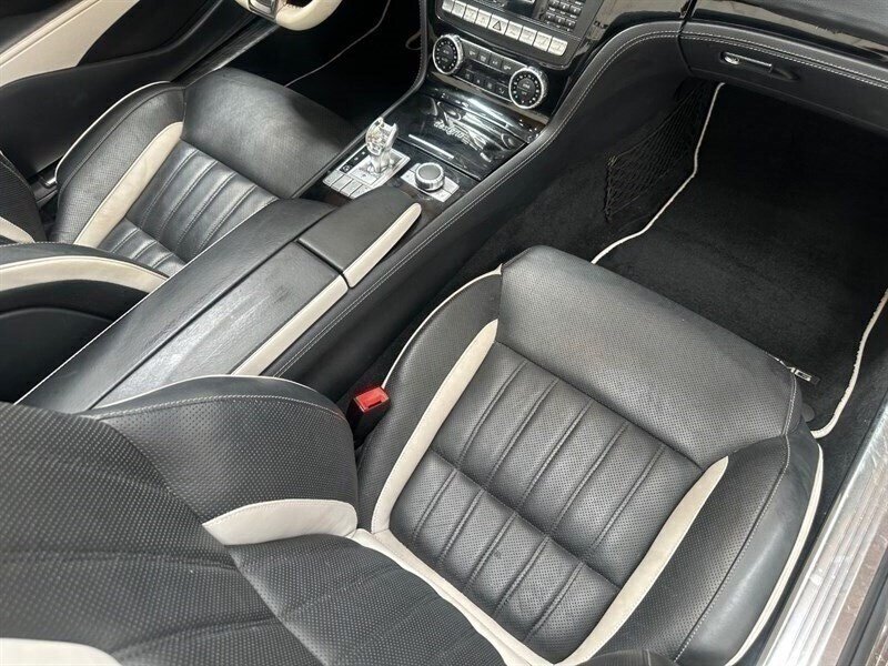 Used 2015 Mercedes-Benz SL 550 w/ White Arrow Edition image 22