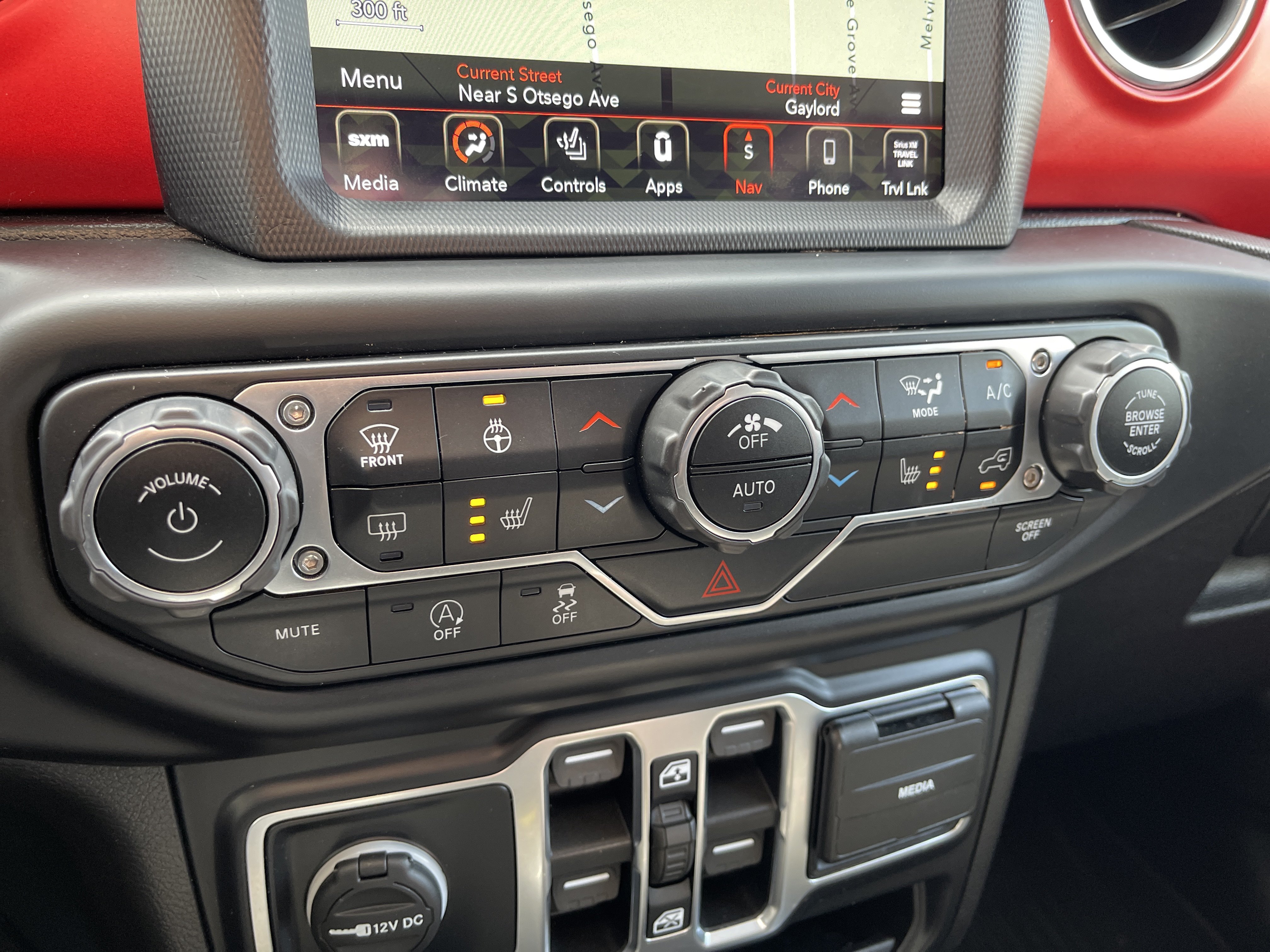 Used 2020 Jeep Gladiator Rubicon AWD/4WD image 18