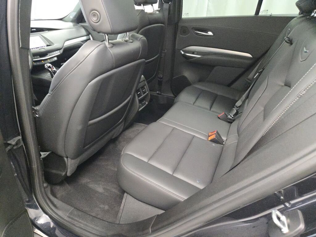 Used 2023 Cadillac XT4 Premium Luxury w/ Technology Package image 18