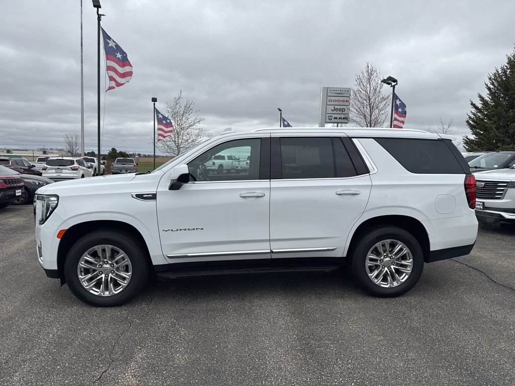 Used 2024 GMC Yukon SLT AWD/4WD image 7
