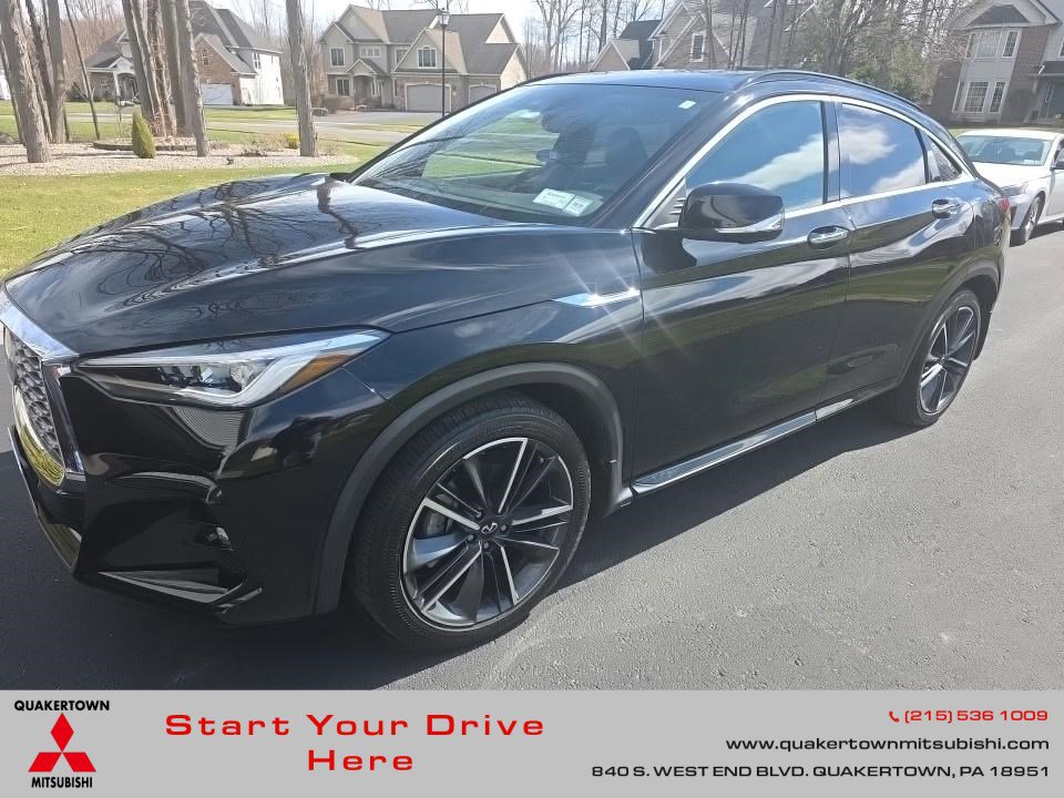 Used 2023 INFINITI QX55 Essential image 1