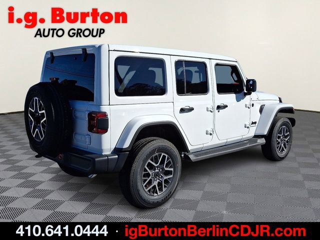 New 2026 Jeep Wrangler Sahara AWD/4WD image 4