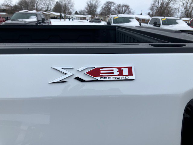 Used 2021 GMC Sierra 1500 SLE image 11