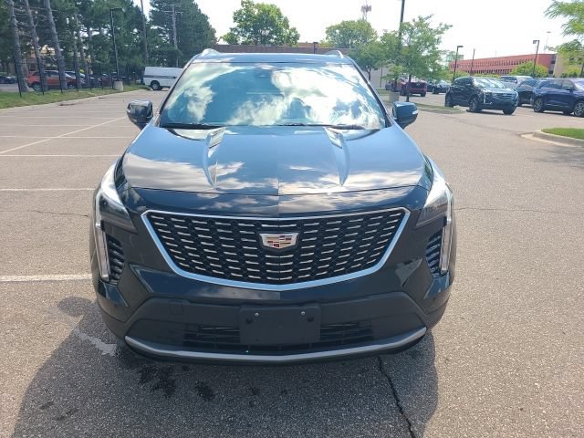 Used 2023 Cadillac XT4 Premium Luxury w/ Driver Assist Package FWD image 10