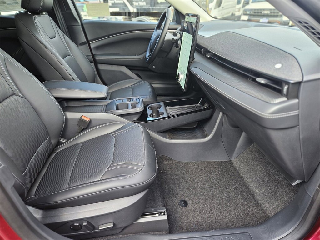 New 2025 Ford Mustang Mach-E Premium image 9