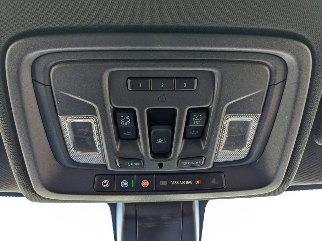 Used 2022 Chevrolet Silverado 3500 High Country AWD/4WD image 65