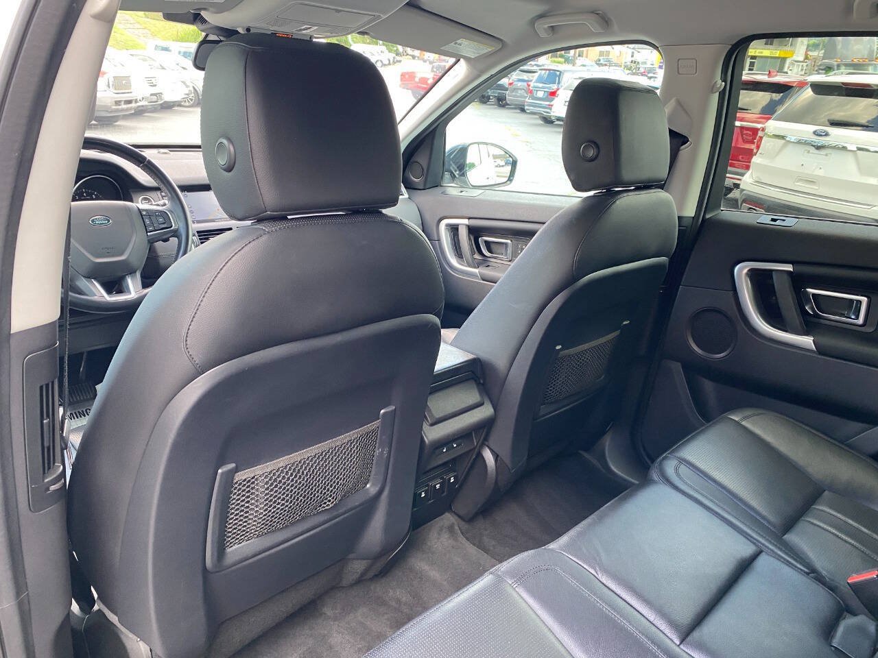 Used 2017 Land Rover Discovery Sport HSE AWD/4WD image 23