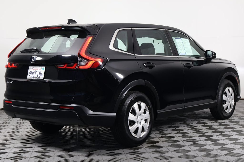 Used 2023 Honda CR-V LX image 4