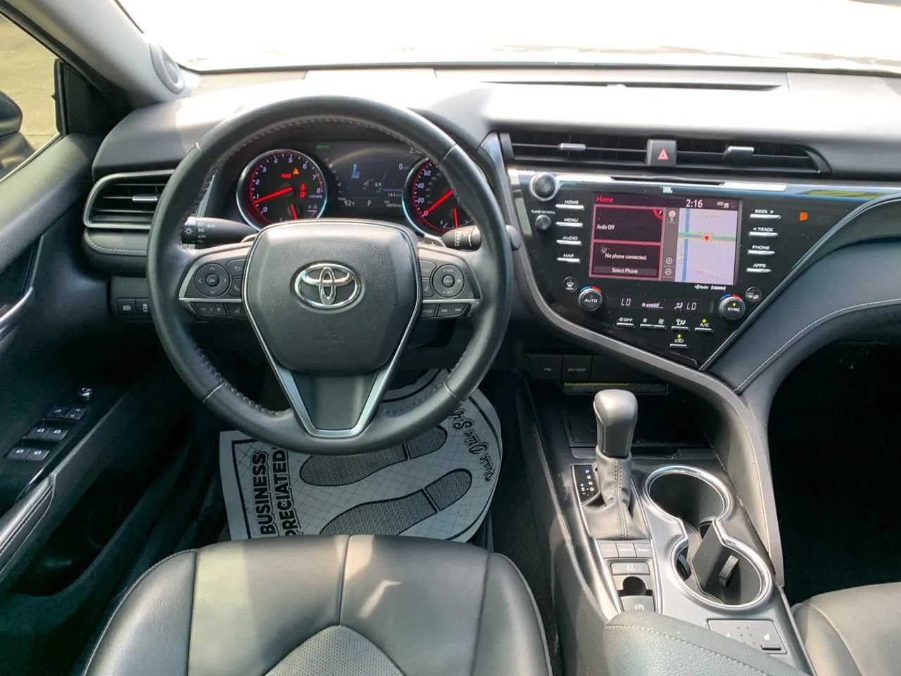 Used 2020 Toyota Camry XSE w/ Navigation Package FWD image 11