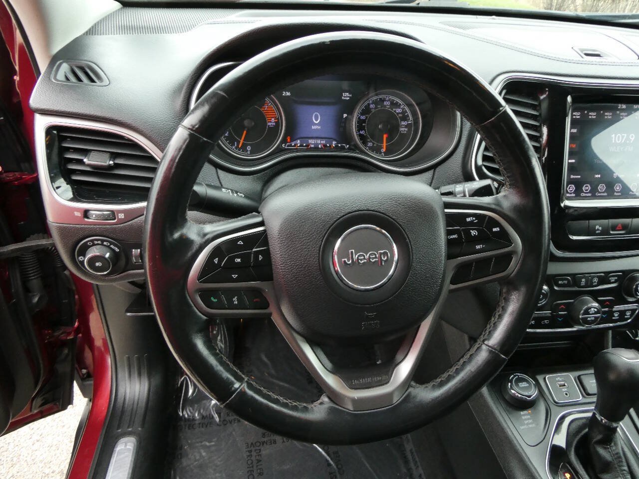 Used 2019 Jeep Cherokee Limited AWD/4WD image 9