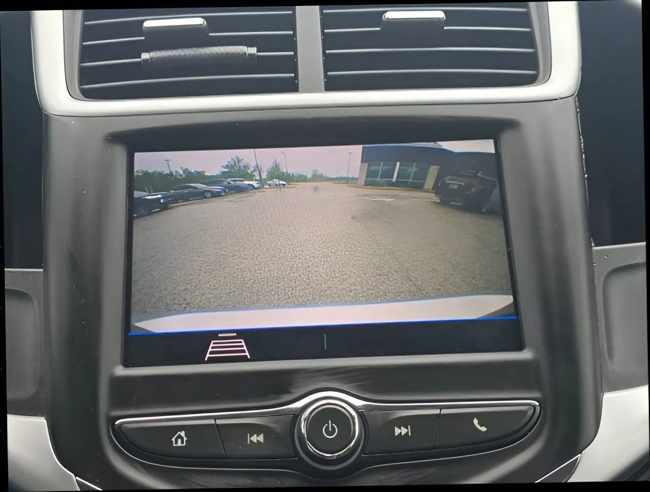 Used 2020 Chevrolet Sonic LT FWD image 26