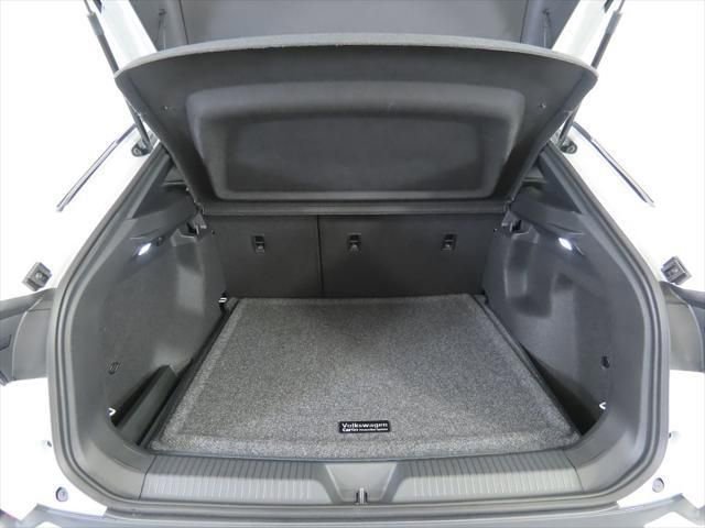 New 2025 Volkswagen ID.4 Pro image 29