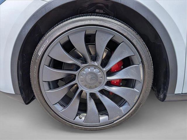 Used 2024 Tesla Model Y Performance AWD/4WD image 23