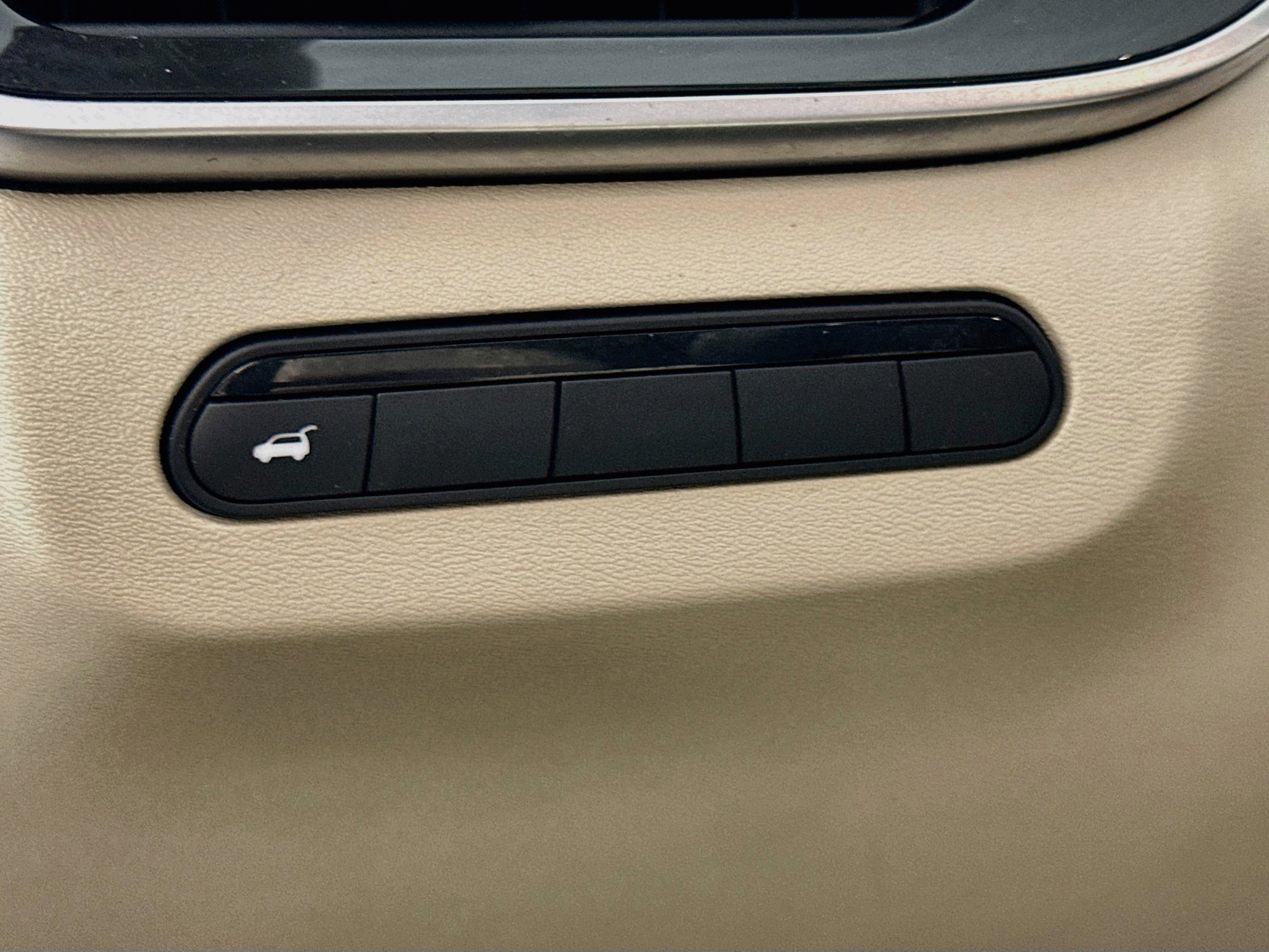 Used 2023 INFINITI QX60 Pure AWD/4WD image 17