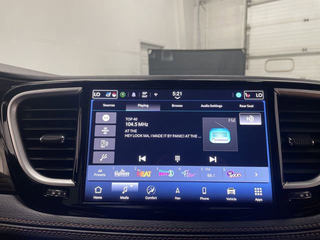 Used 2024 Chrysler Pacifica Pinnacle image 22