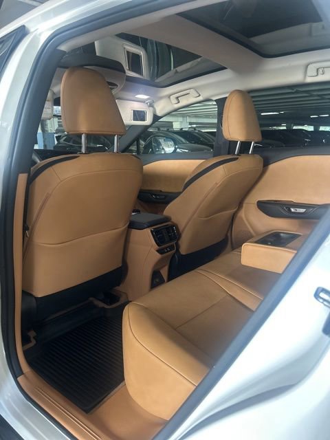 Used 2024 Lexus RZ 300e Premium w/ Technology Package FWD image 5