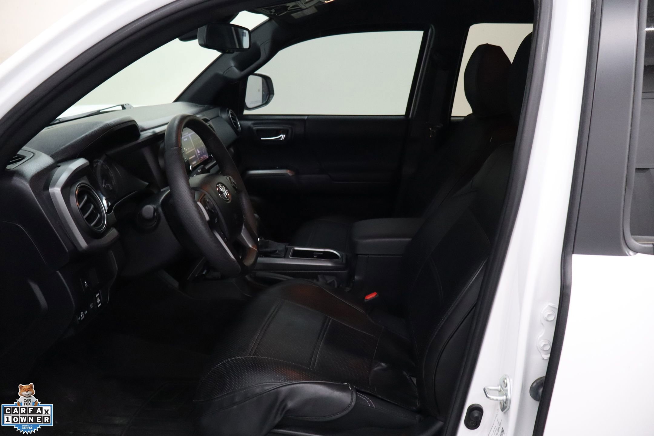 Used 2023 Toyota Tacoma TRD Off-Road w/ Technology Package image 25