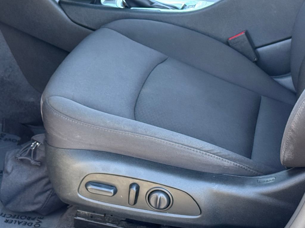 Used 2023 Chevrolet Malibu LT image 20