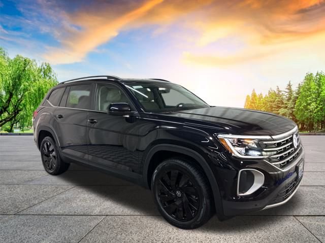 New 2026 Volkswagen Atlas SE image 2