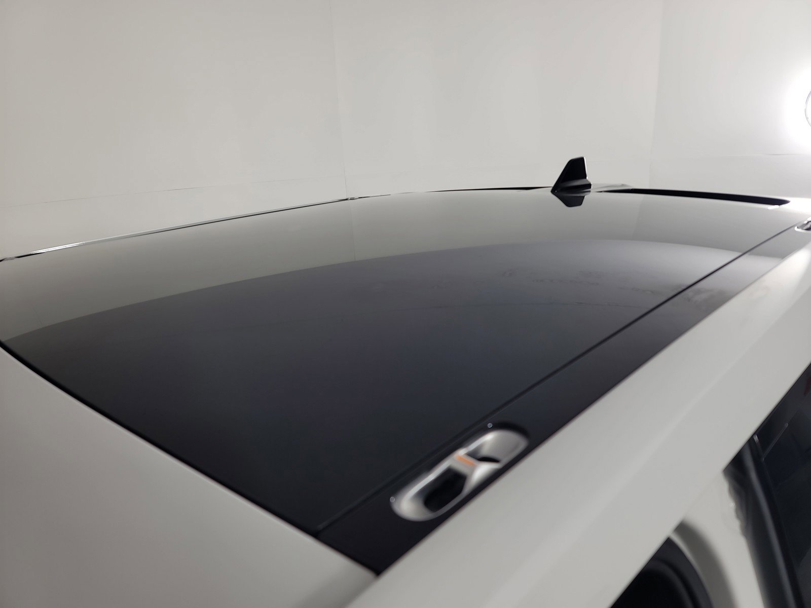 Used 2022 Rivian R1T Adventure image 13