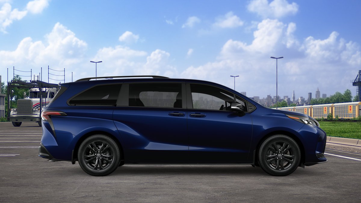 New 2026 Toyota Sienna XSE AWD/4WD image 12