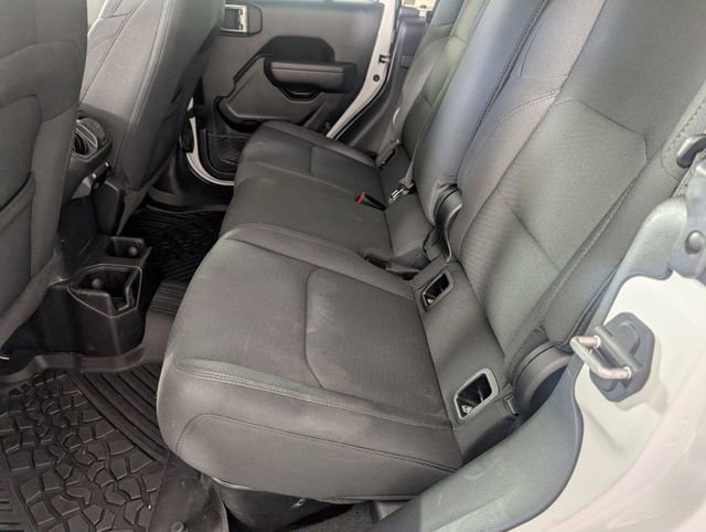 Certified 2023 Jeep Gladiator Sport AWD/4WD image 24