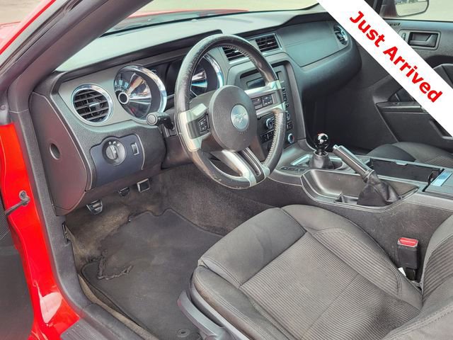 Used 2013 Ford Mustang Coupe image 3