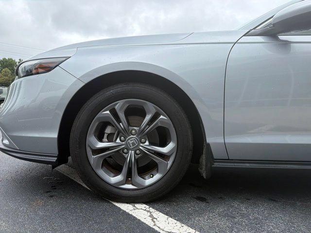 Used 2023 Honda Accord EX image 11