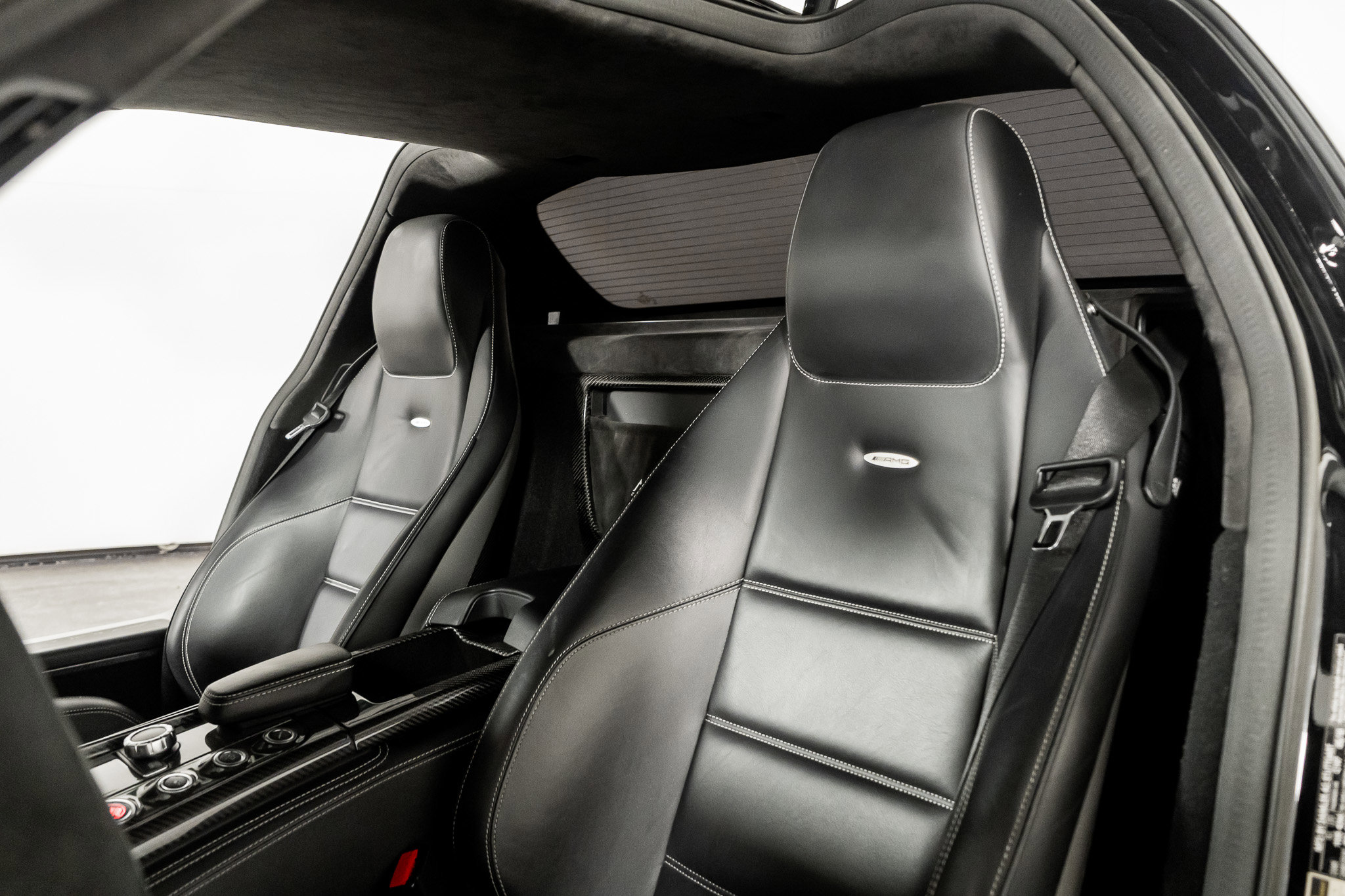 Used 2011 Mercedes-Benz SLS AMG Coupe image 3