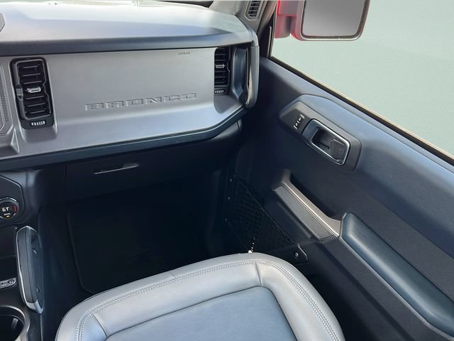 Used 2023 Ford Bronco Outer Banks AWD/4WD image 13