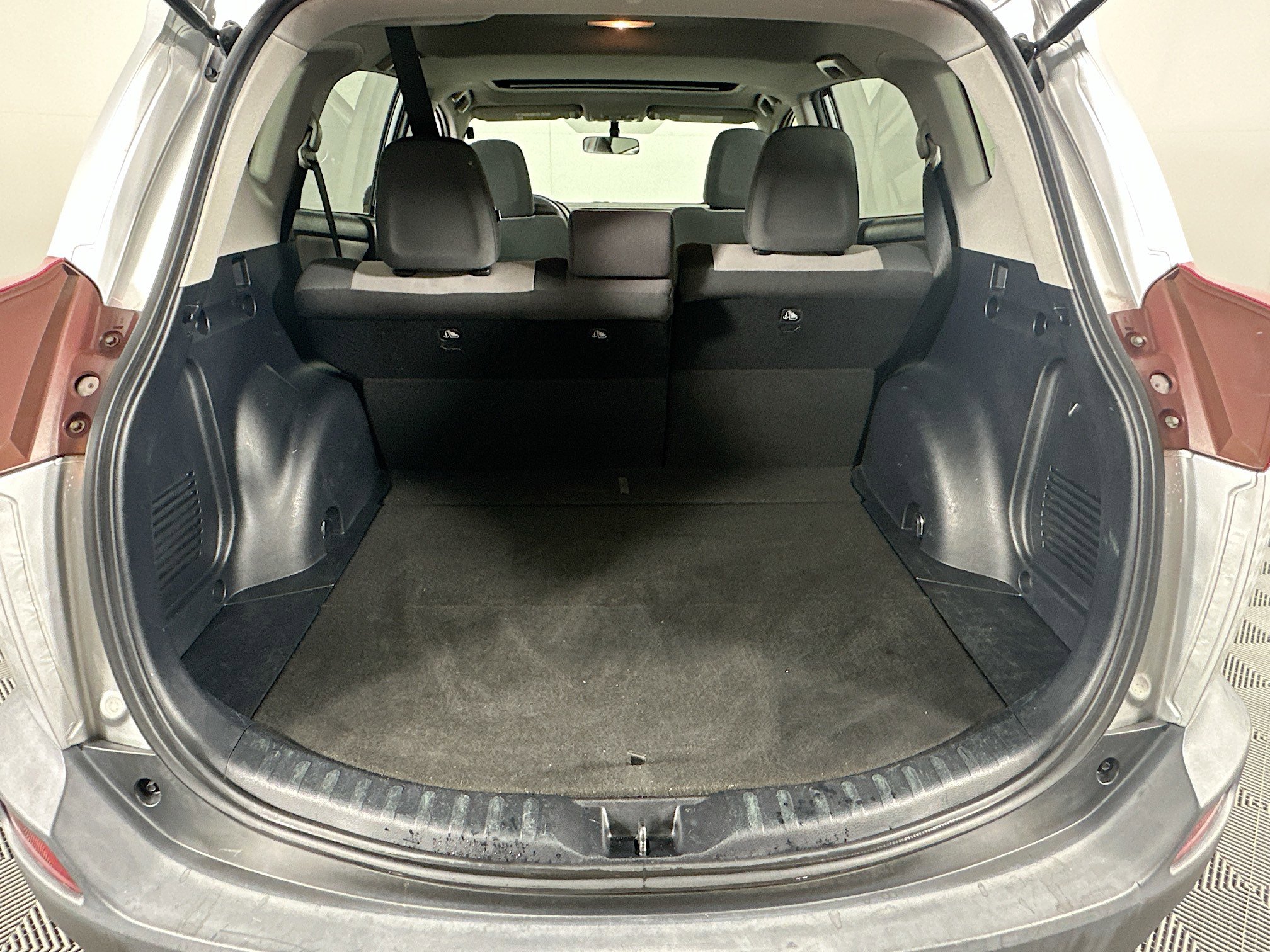 Used 2014 Toyota RAV4 XLE image 27