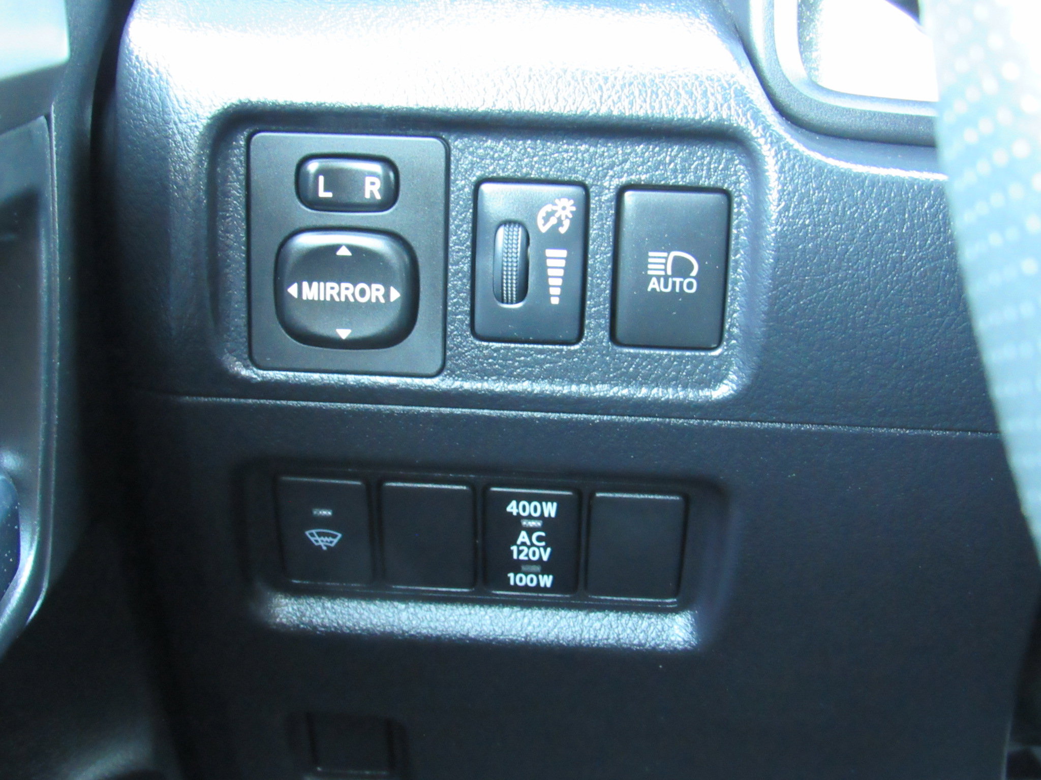 Used 2021 Toyota 4Runner SR5 Premium w/ Moonroof Package AWD/4WD image 16