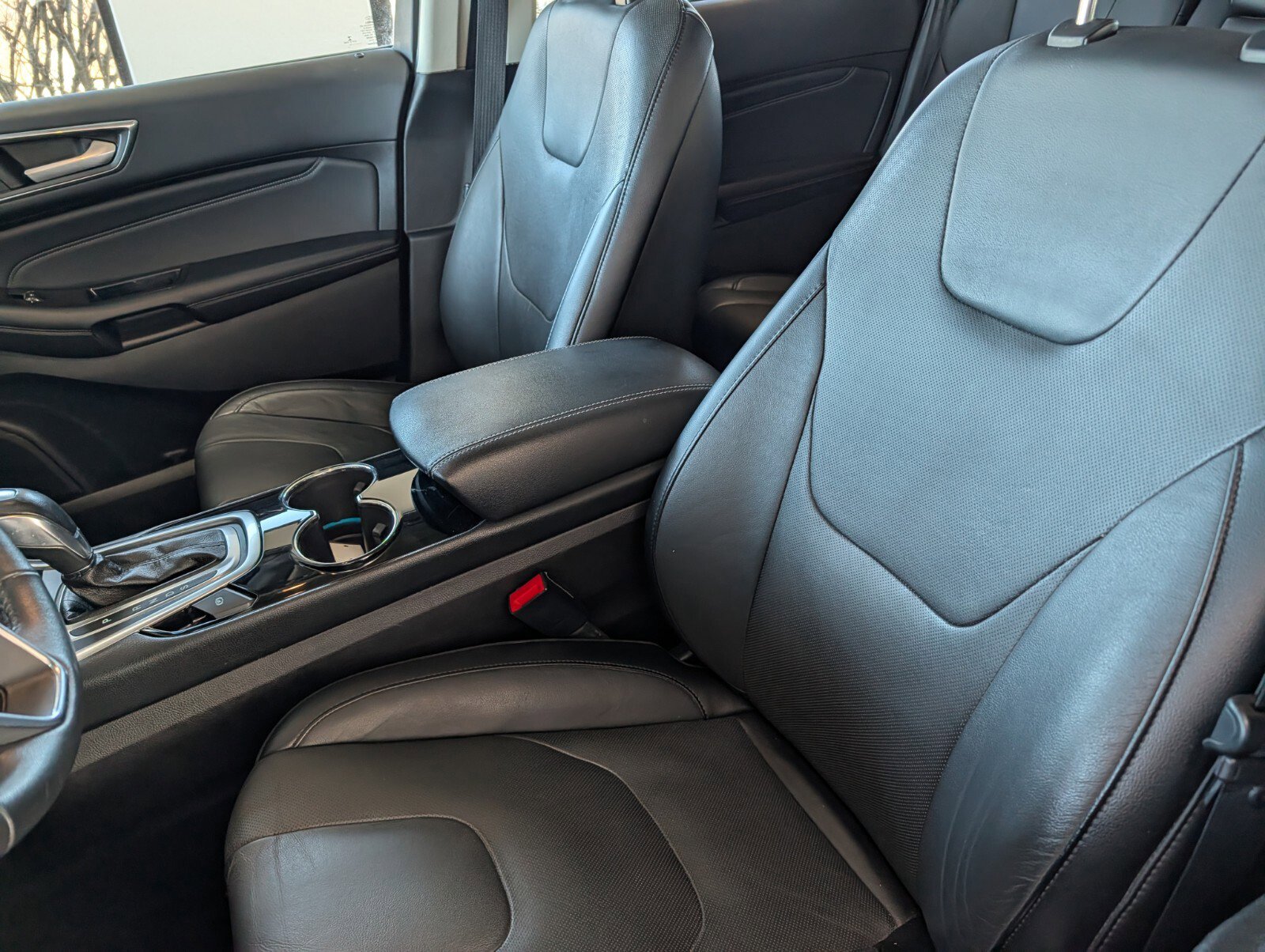 Used 2017 Ford Edge Titanium w/ Equipment Group 301A image 8