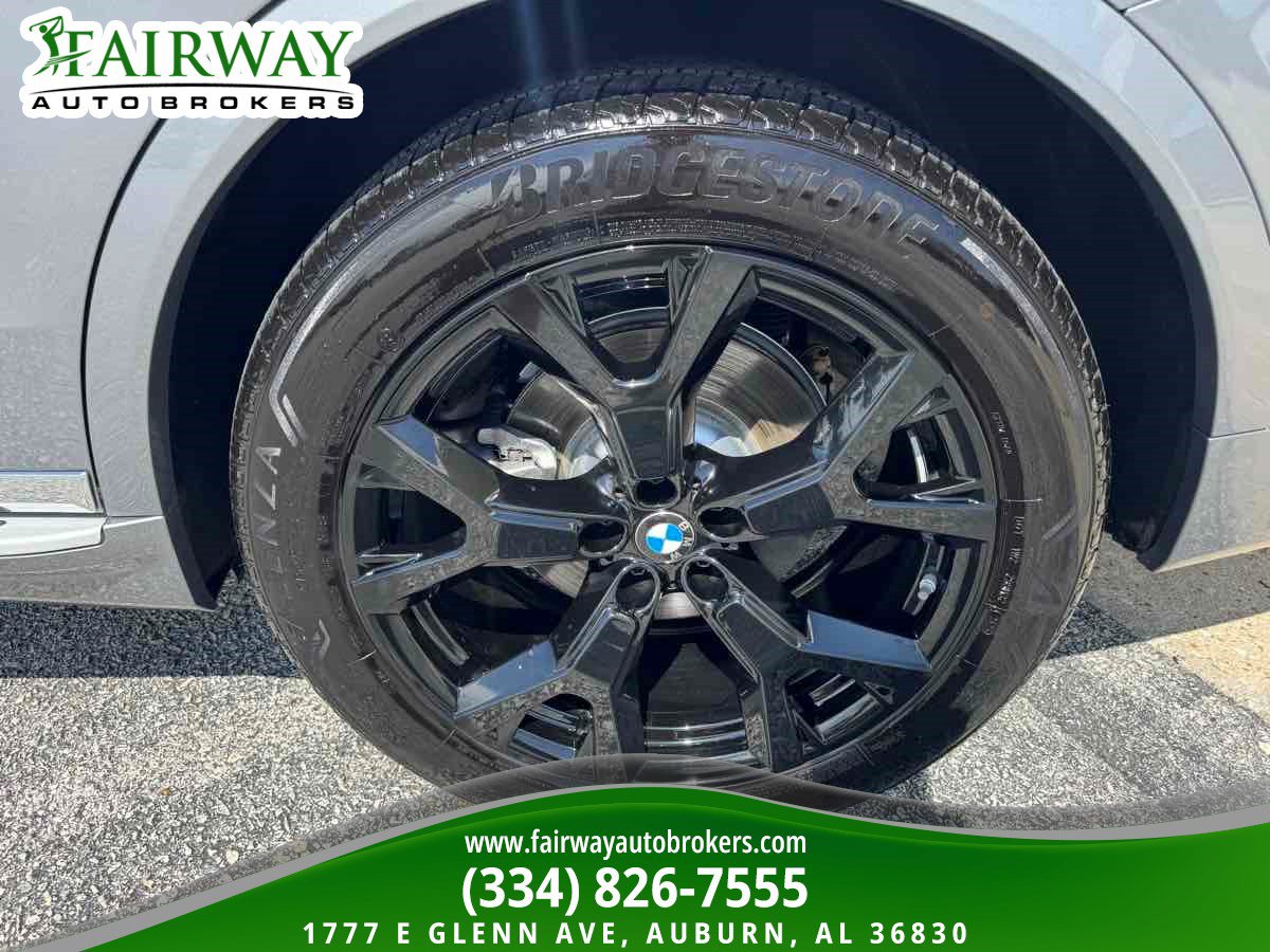 Used 2026 BMW X7 xDrive40i AWD/4WD image 36