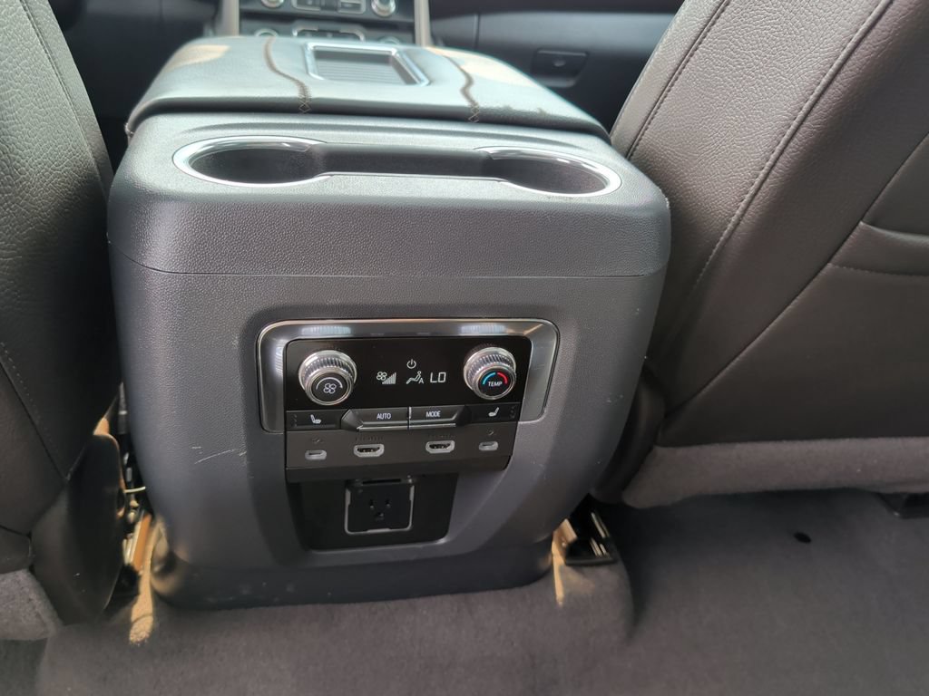 Used 2023 GMC Yukon XL Denali AWD/4WD image 27