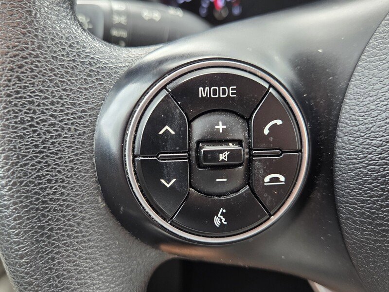 Used 2020 Kia Soul S FWD image 30