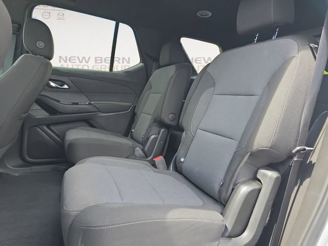 Used 2023 Chevrolet Traverse LT image 13