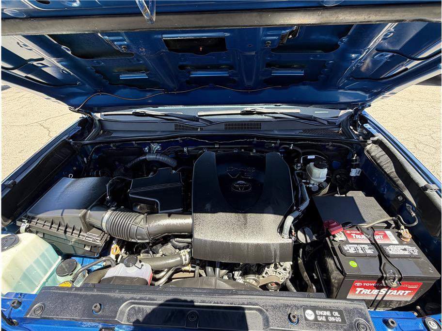 Used 2017 Toyota Tacoma TRD Sport w/ Tow Package RWD image 22