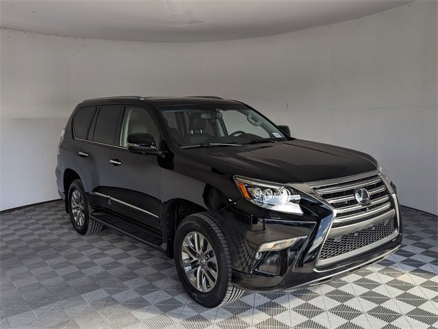 Used 2017 Lexus GX 460 Luxury image 2
