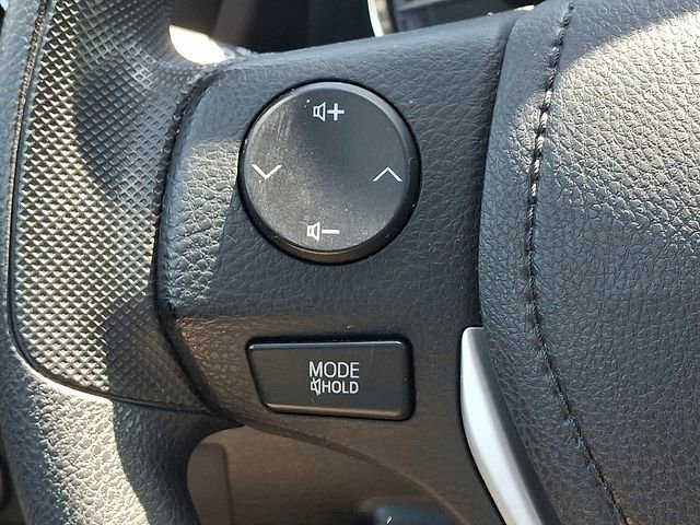 Used 2019 Toyota Corolla LE FWD image 24