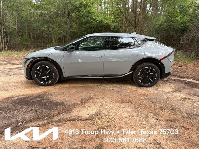 Certified 2025 Kia EV6 Wind RWD image 7