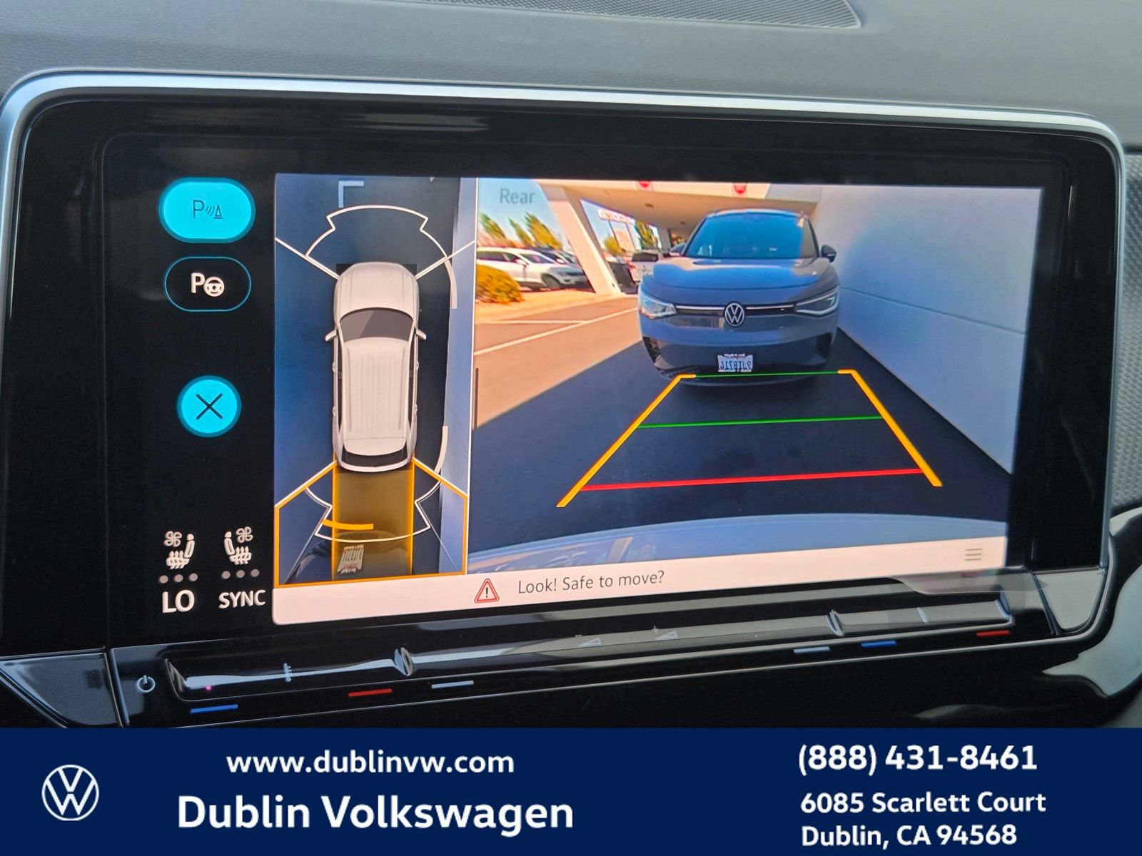 New 2026 Volkswagen Atlas Cross Sport SEL Premium R-Line AWD/4WD image 17