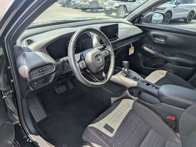 Used 2025 Honda HR-V Sport image 12