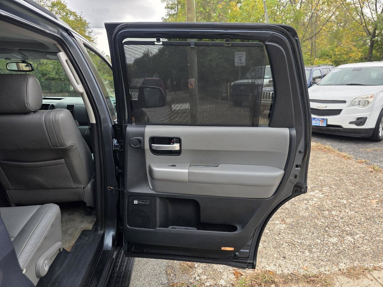 Used 2008 Toyota Sequoia Limited AWD/4WD image 40