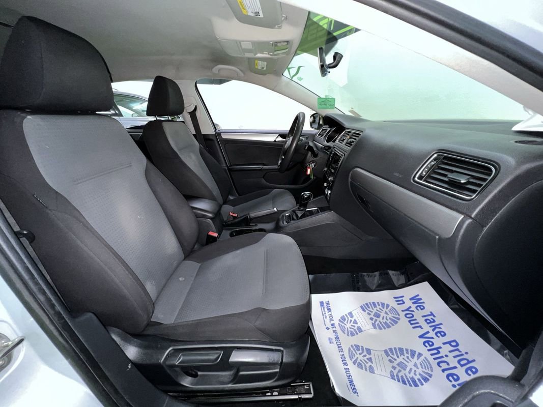 Used 2017 Volkswagen Jetta S FWD image 28