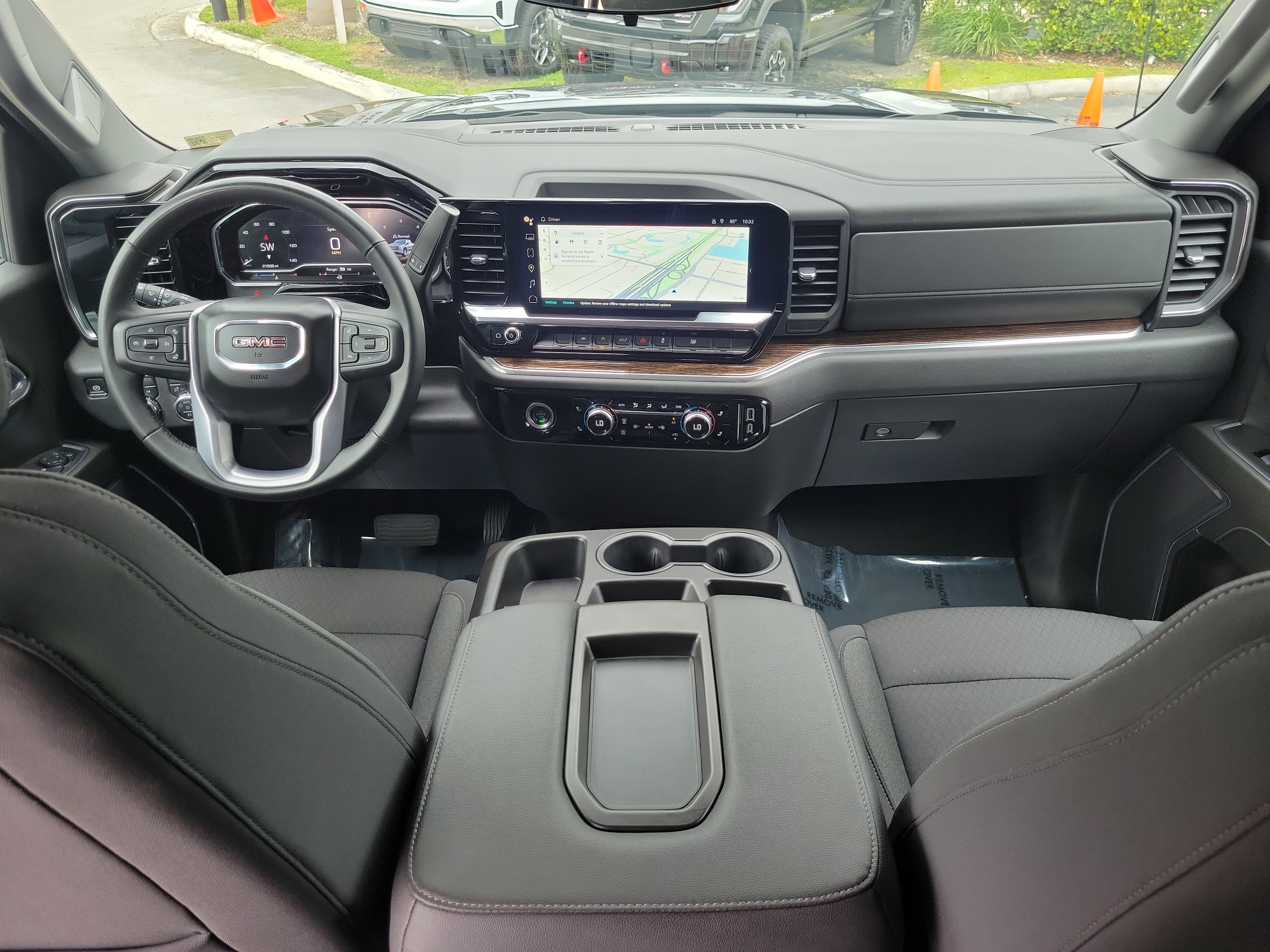 Used 2024 GMC Sierra 1500 Elevation AWD/4WD image 17