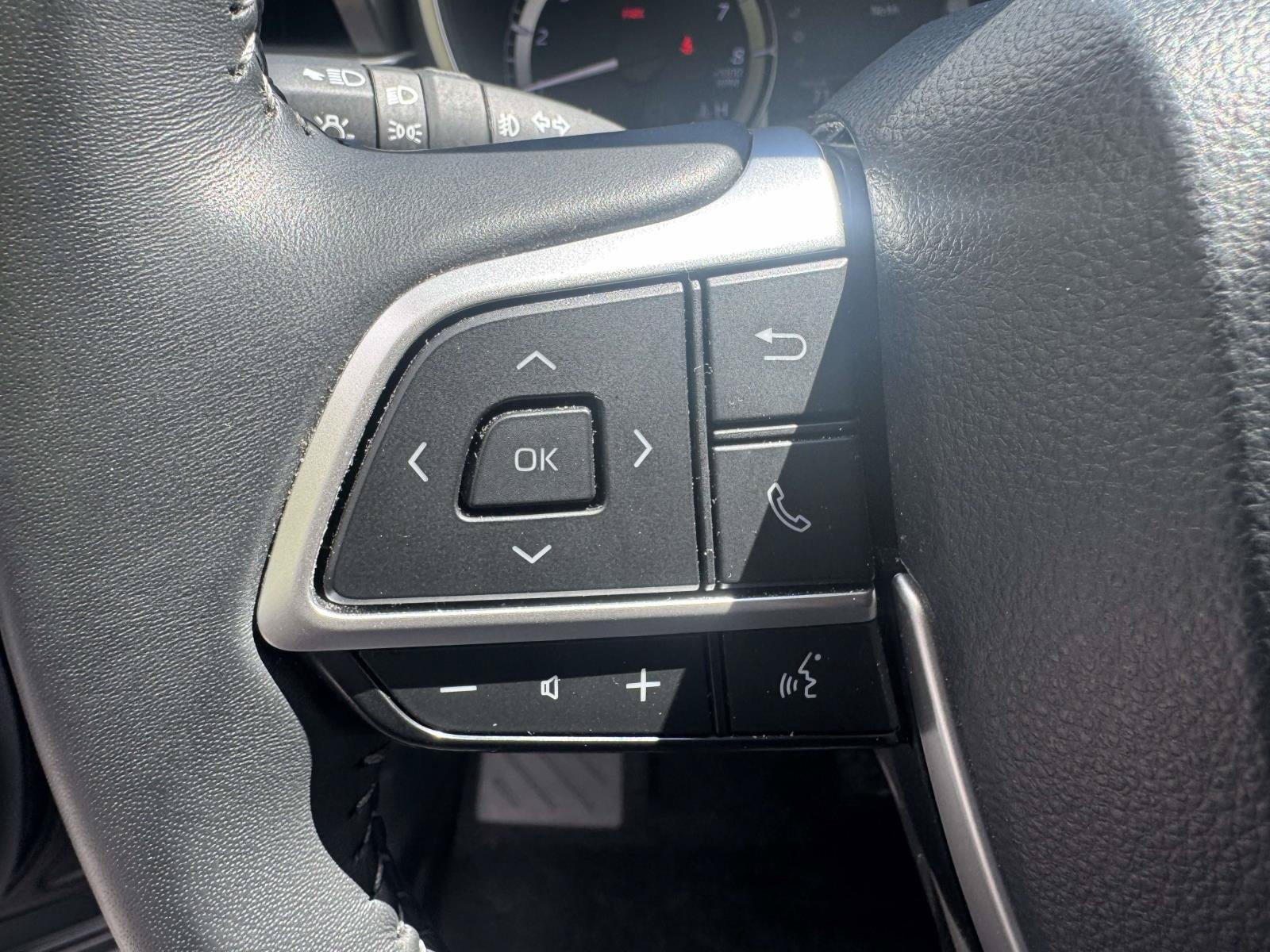 Certified 2025 Toyota Highlander XLE AWD/4WD image 22