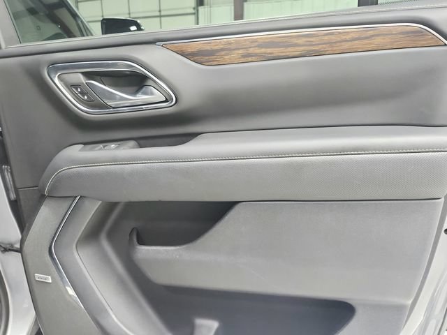 Used 2023 Chevrolet Suburban Premier AWD/4WD image 53