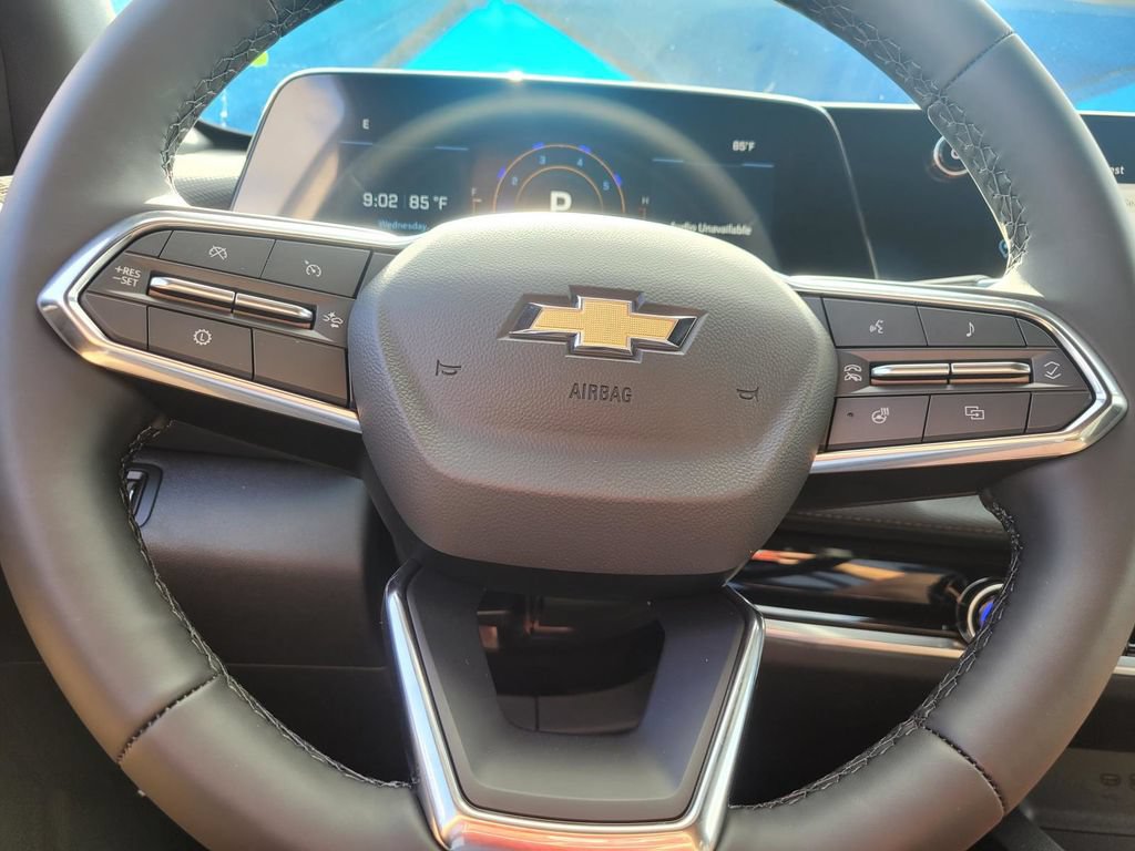 New 2027 Chevrolet Equinox LT w/ Convenience Package II AWD/4WD image 15